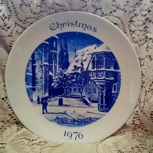 Vintage commemorative scene of a German town 1976 plate